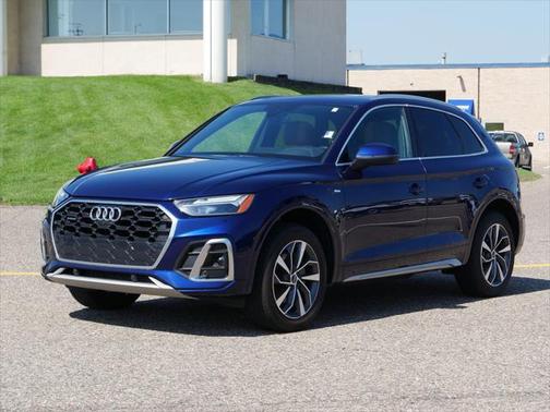 2023 Audi Q5 45 S line Premium Plus