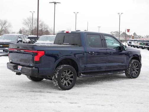 2022 Ford F-150 Lightning Platinum