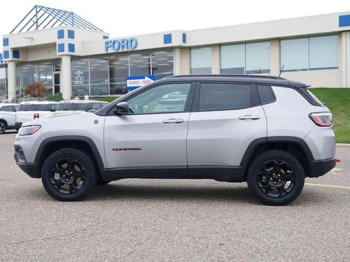2024 Jeep Compass Trailhawk