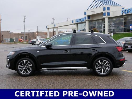 2023 Audi Q5 45 S line Premium Plus