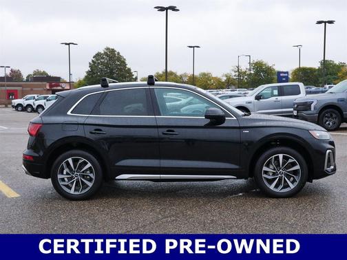 2023 Audi Q5 45 S line Premium Plus