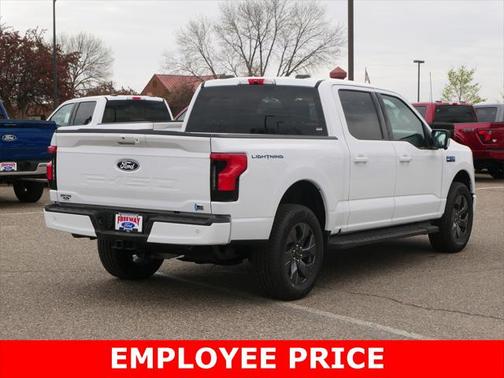 2025 Ford F-150 Lightning Flash