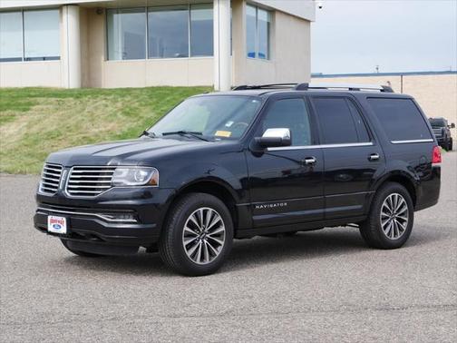 2015 Lincoln Navigator Base