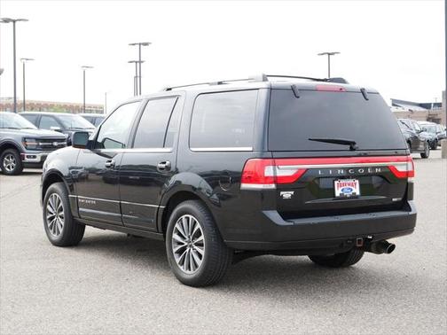 2015 Lincoln Navigator Base
