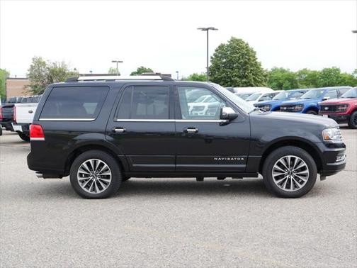 2015 Lincoln Navigator Base
