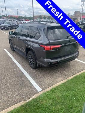 2024 Toyota Sequoia Platinum