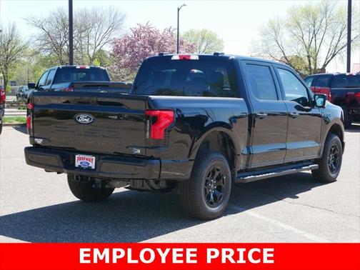 2025 Ford F-150 Lightning XLT