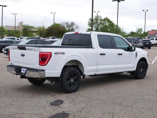 White 2022 Ford F-150 XLT