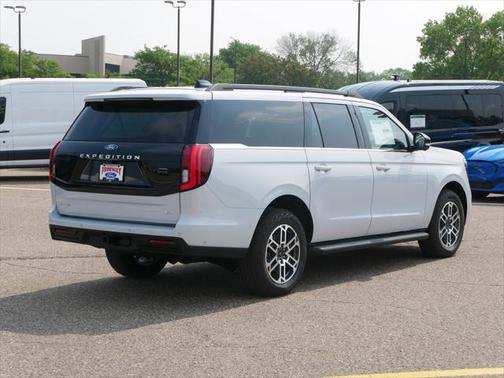 2025 Ford Expedition Max Active 4x4