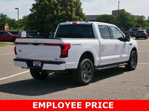 2025 Ford F-150 Lightning LARIAT