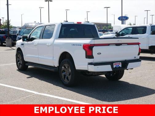 2025 Ford F-150 Lightning LARIAT