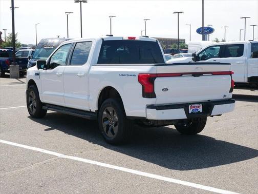 2025 Ford F-150 Lightning LARIAT