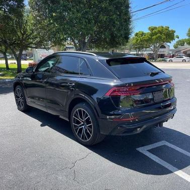 2022 Audi Q8 55 Premium Plus