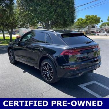 2022 Audi Q8 55 Premium Plus