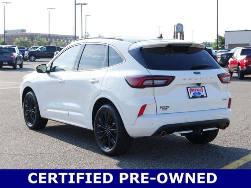 2024 Ford Escape ST-Line Elite