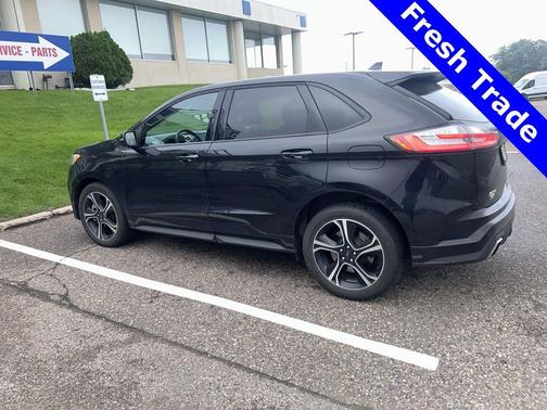 2022 Ford Edge ST