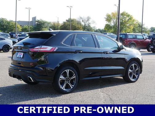 2022 Ford Edge ST