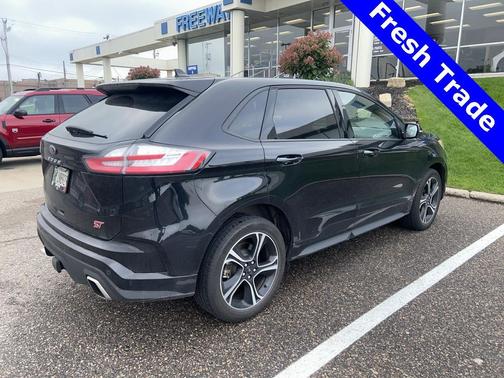 2022 Ford Edge ST