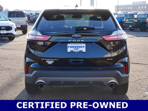 2023 Ford Edge Titanium