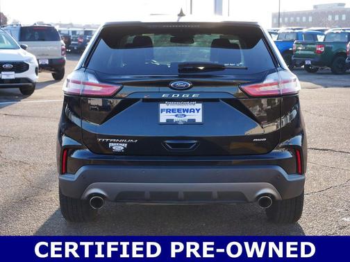 2023 Ford Edge Titanium