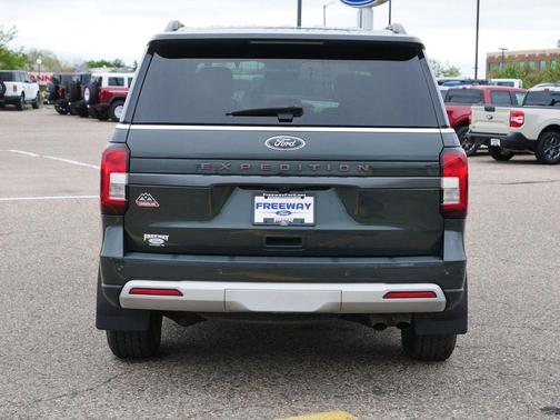 Forged Green Metallic 2022 Ford Expedition Timberline