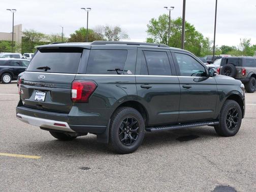 Forged Green Metallic 2022 Ford Expedition Timberline