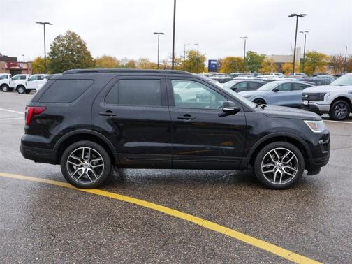 2019 Ford Explorer Sport