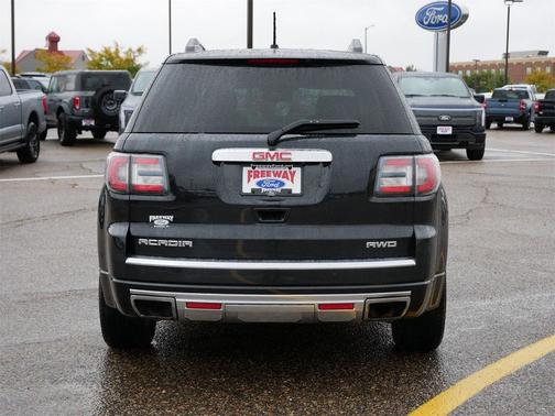 2015 GMC Acadia Denali