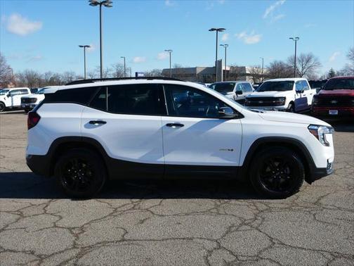 2023 GMC Terrain AWD AT4