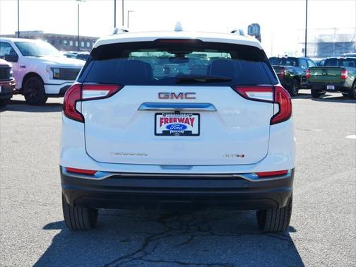 2023 GMC Terrain AWD AT4