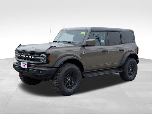 Gray 2026 Ford Bronco Outer Banks