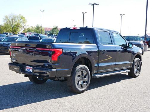 2025 Ford F-150 Lightning LARIAT