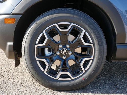 Azure Gray Metallic Tri-Coat 2025 Ford Bronco Sport Outer Banks