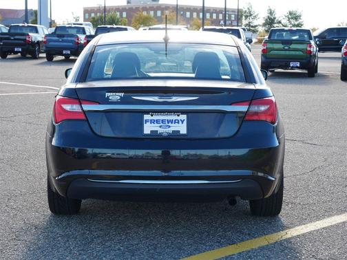 2012 Chrysler 200 Limited