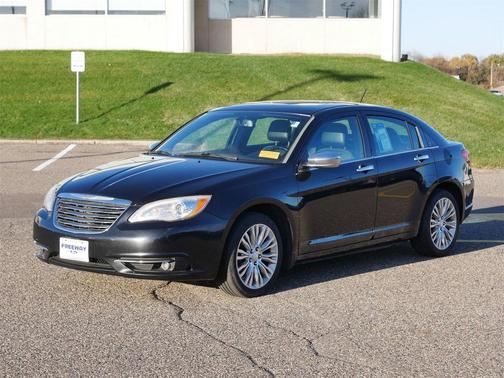 2012 Chrysler 200 Limited