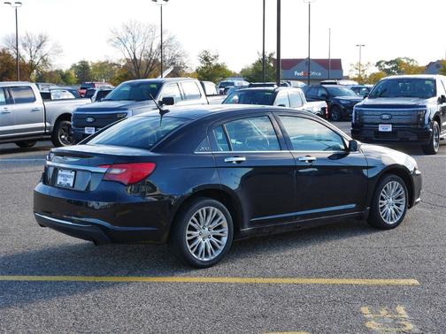 2012 Chrysler 200 Limited