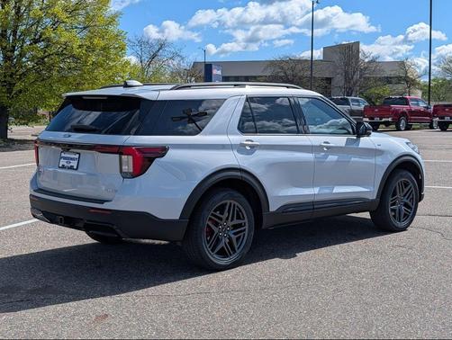 Space White Metallic 2026 Ford Explorer ST-Line