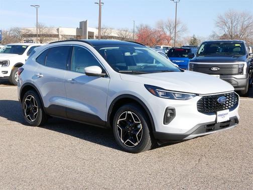 2026 Ford Escape Platinum