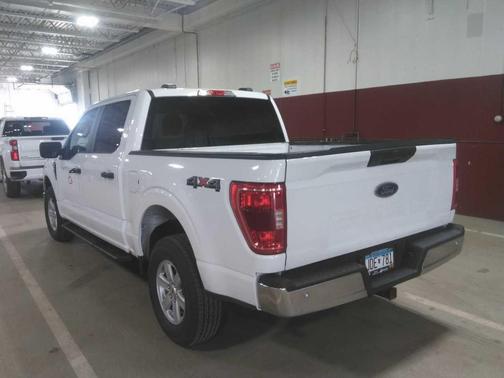 Oxford White 2022 Ford F-150 XLT
