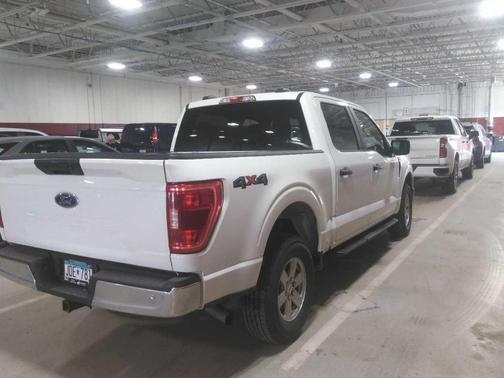 Oxford White 2022 Ford F-150 XLT