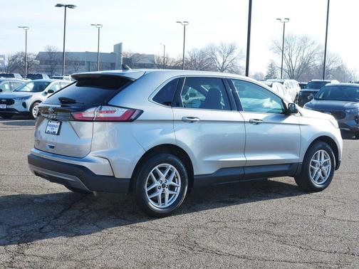Silver Metallic 2023 Ford Edge SEL