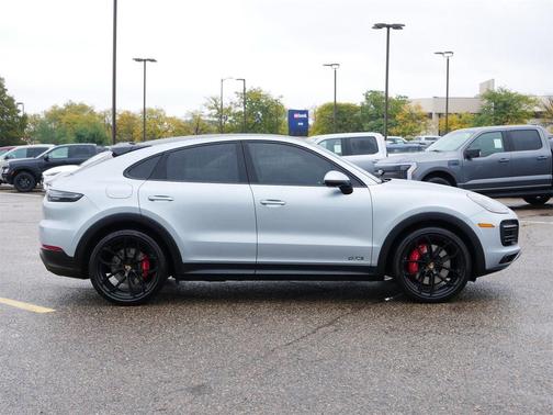 2021 Porsche Cayenne GTS