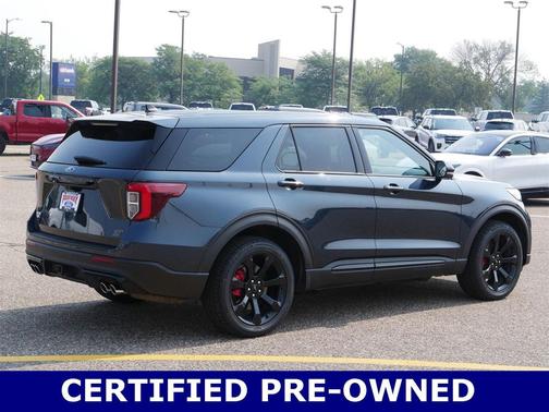 2022 Ford Explorer ST