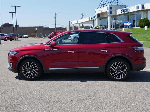 2019 Lincoln Nautilus Reserve