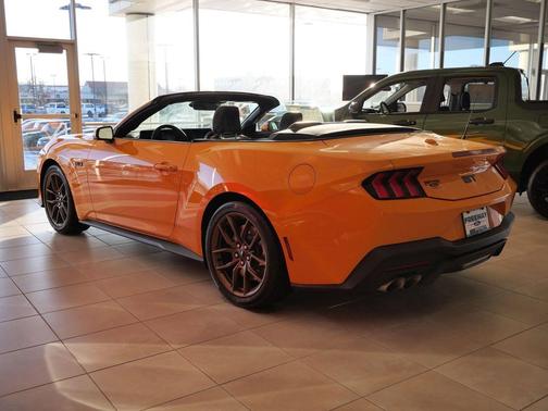 2026 Ford Mustang GT Premium