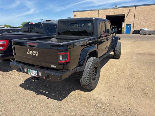 Black Clearcoat 2020 Jeep Gladiator Overland