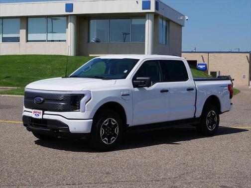 2023 Ford F-150 Lightning XLT