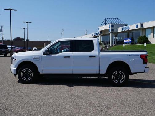2023 Ford F-150 Lightning XLT