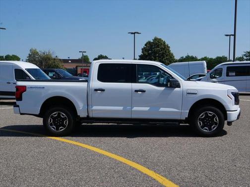 2023 Ford F-150 Lightning XLT