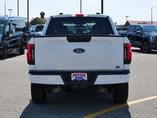 2023 Ford F-150 Lightning XLT